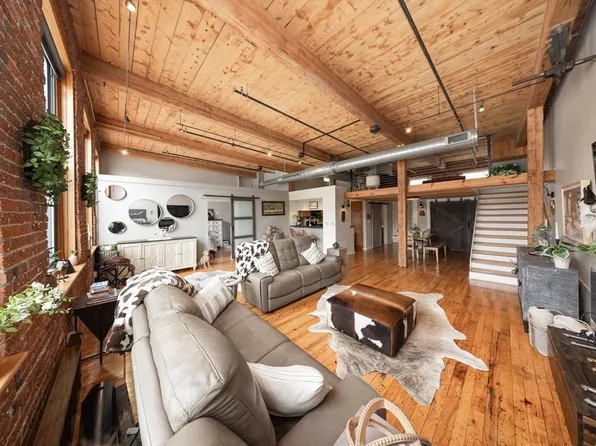 1 Envelope Ter Unit 302, Worcester, MA 01604