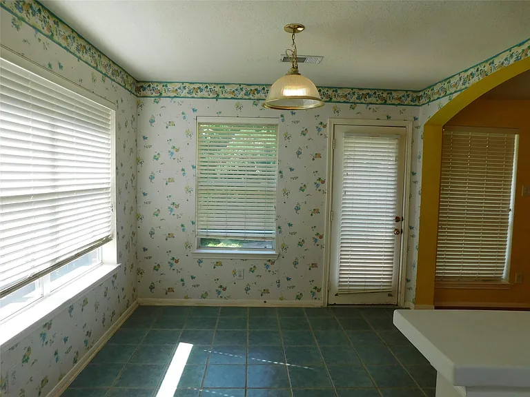 3702 Heritage Colony Dr — Photo 9