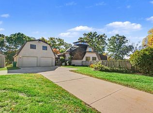 8260 Easthill Dr, Battle Creek, MI 49014