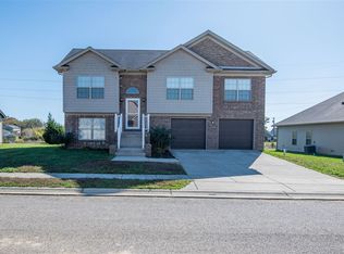 209 Robert East Ct, Radcliff, KY 40160