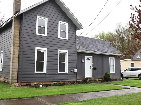 114 N Main St, New London, OH 44851