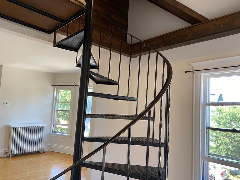 2400 Fremont Ave S #2 — Photo 6