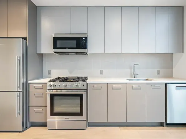 92-27 160th Street image 9 of 39