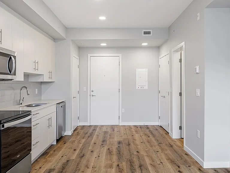 2676 Wilfert Rd — Photo 59