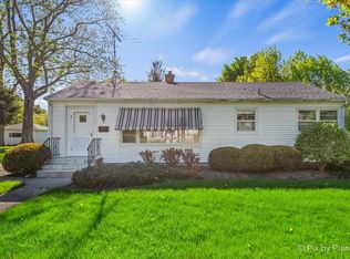 1029 S 5th St, St Charles, IL