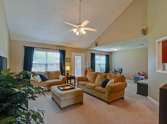 3rd image of 3634 Southbend Dr