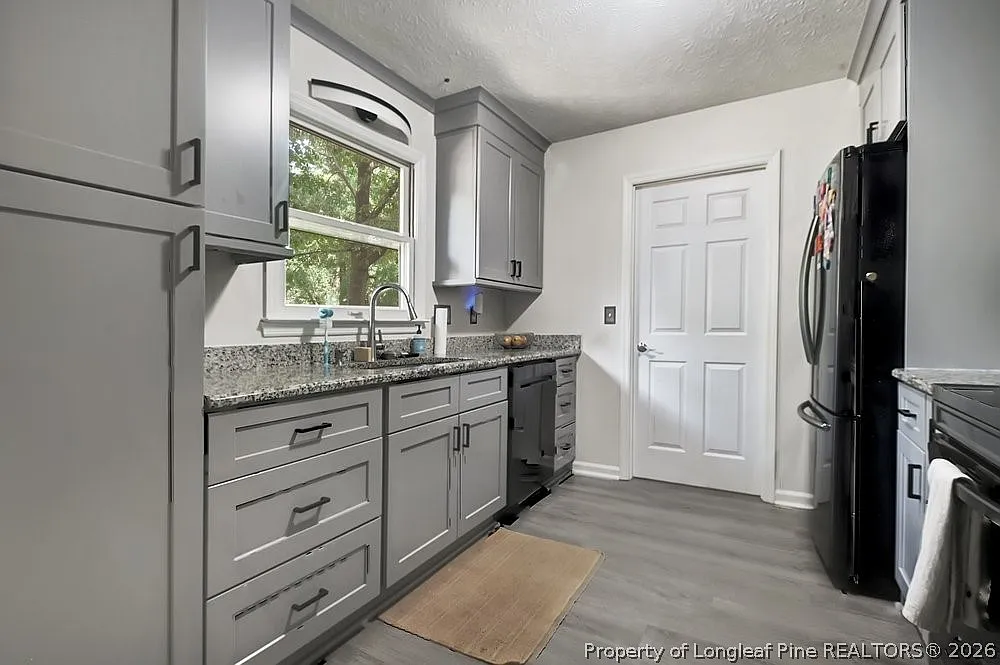 3 bed, 2.0 bath, 1433 sqft, $1,775 — Photo 4