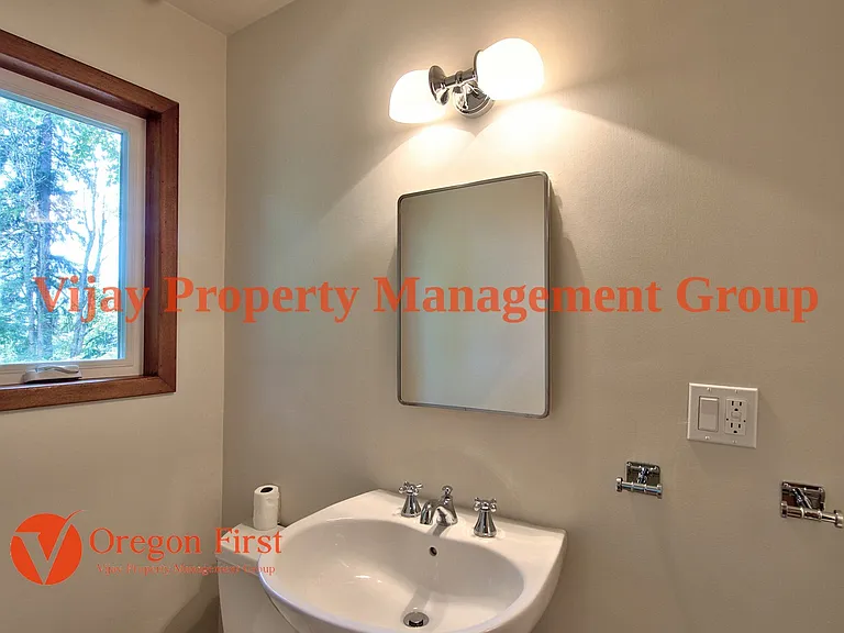 12274 NW Coleman Dr — Photo 22