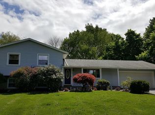 6211 N Oval Rd, Clinton, OH 44216