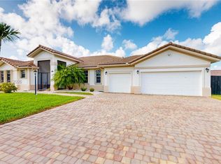 12922 SW 221st St, Miami, FL 33170