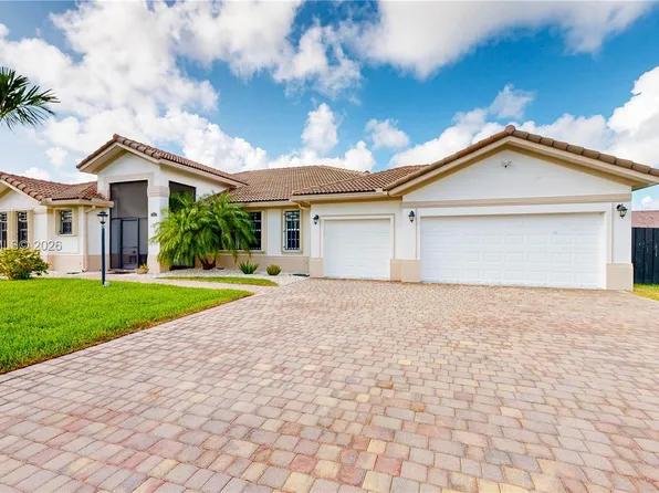 12922 SW 221st St, Miami, FL 33170