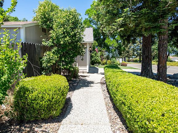 5th image of 1200 Valley Oak Drive