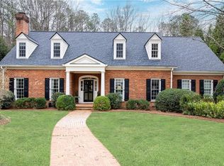 750 Arden Close NW, Atlanta, GA 30327