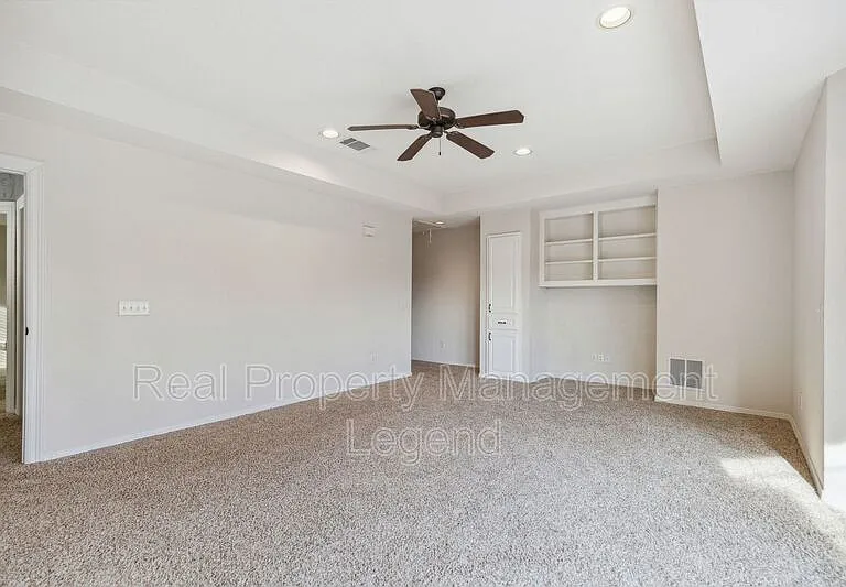 5004 Seville Ln — Photo 30