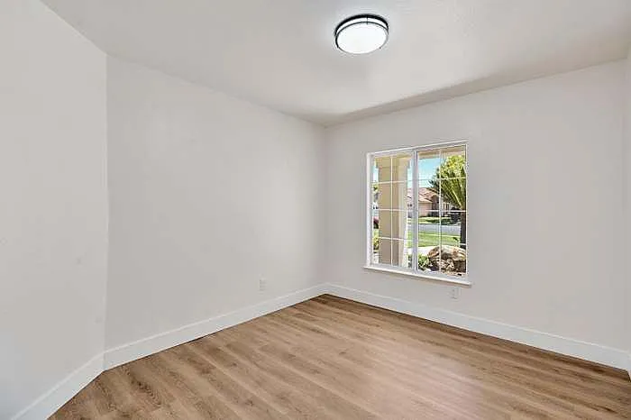 2775 Chianti Ave — Photo 4