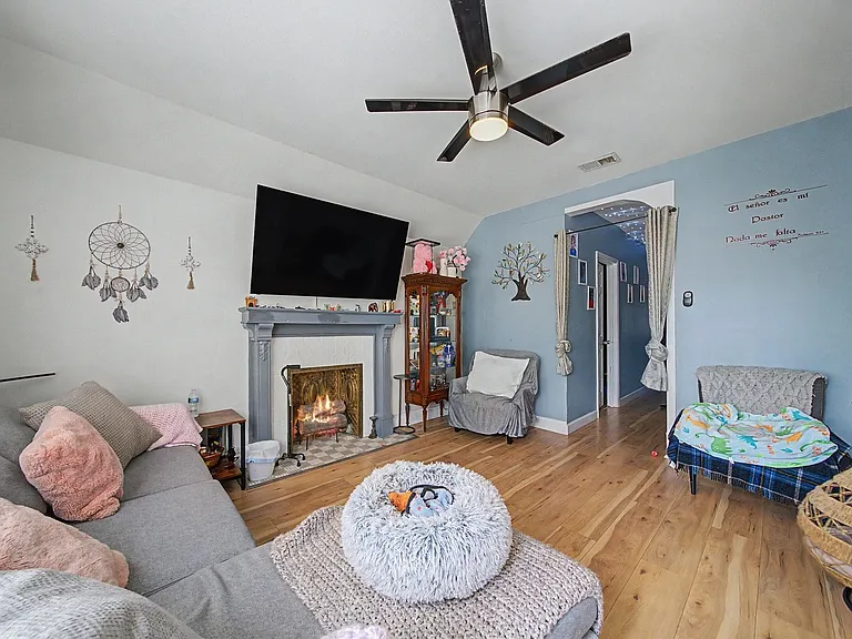 2206 N Kostner Ave #2 — Photo 3