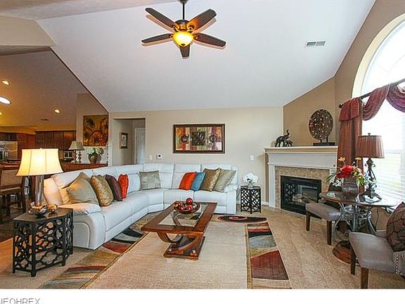 4th image of 1391 Newman Dr