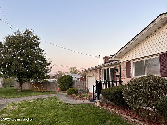 3rd image of 8803 Gladstonberry Pl