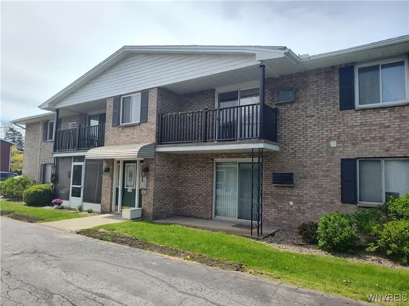 1158 Indian Church Rd APT 4, West Seneca, NY 14224