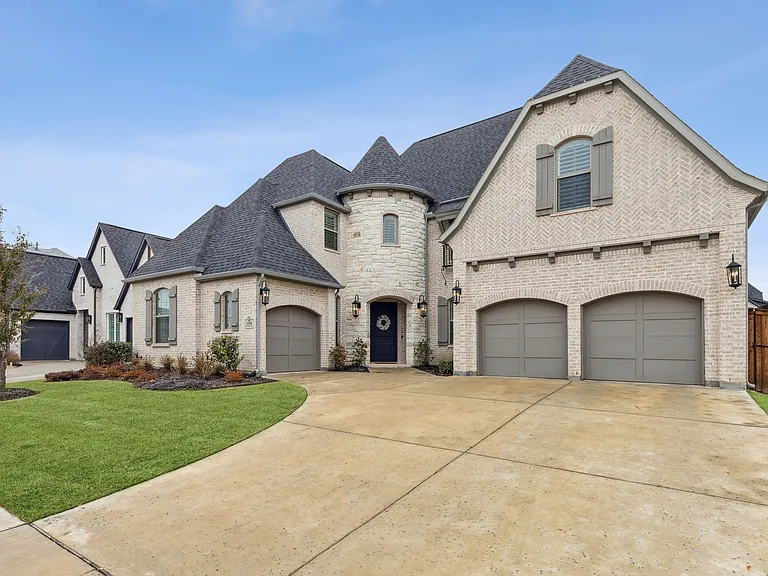 3358 Fuller Dr — Photo 1