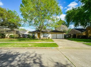 2405 Long Reach Dr, Sugar Land, TX 77478