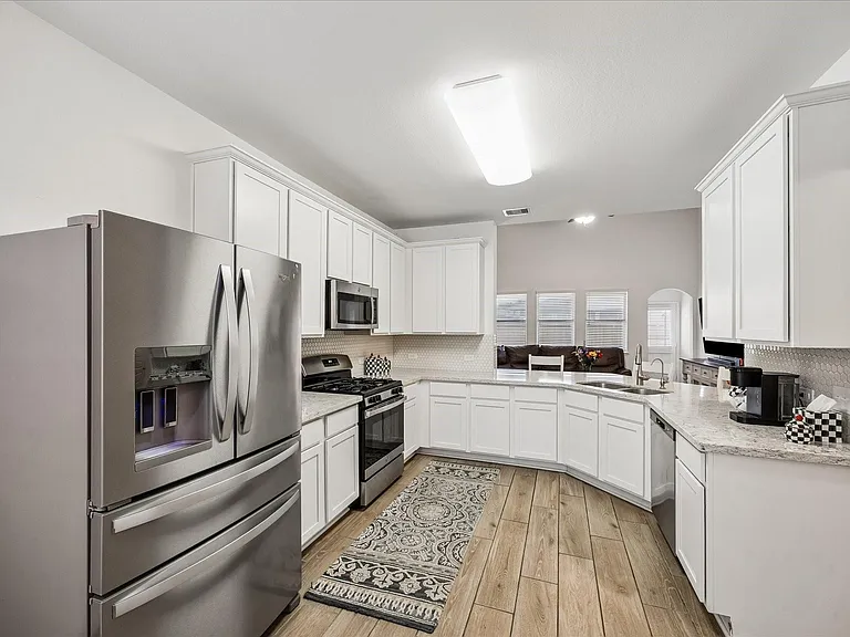 1189 Bluebonnet Trl — Photo 8
