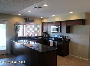 4th image of 3153 W Danbury Dr