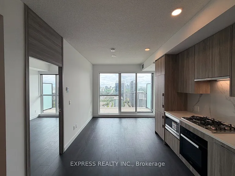 75 Billes Hts #2106 — Photo 8