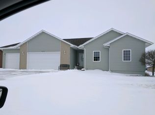 505 S Nicole Ave, Crooks, SD 57020