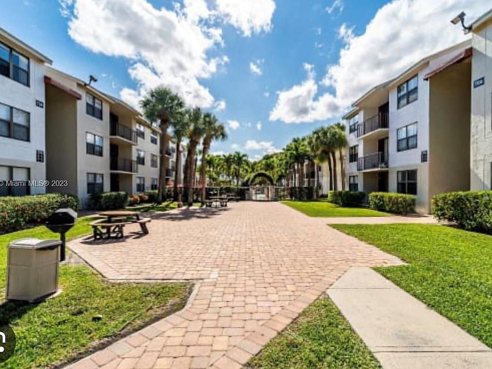 1st image of 738 Executive Center Dr APT 14