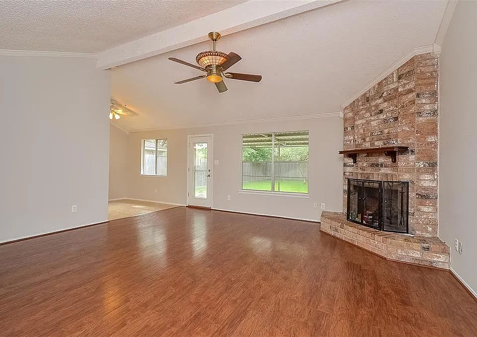 1st image of 1007 Shadow Mountain Dr