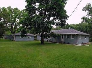 9015 Barnes Ave, Inver Grove Heights, MN 55077