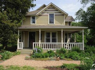 1334 N 1750th Rd, Lawrence, KS 66044