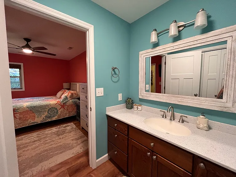 203 Fox Ln — Photo 17
