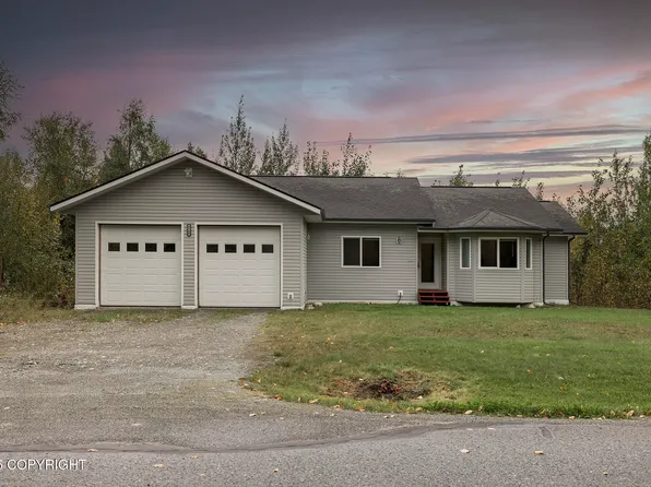 9700 E Strand Dr, Palmer, AK 99645