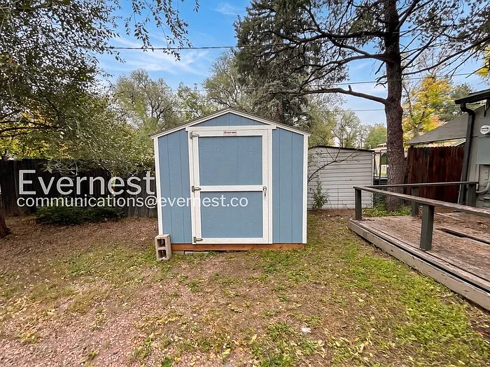 110 1/2 W Cheyenne Rd — Photo 13