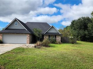 316 Barkley St, Iowa, LA 70647