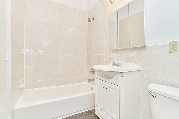 Rented by Living New York | media 28