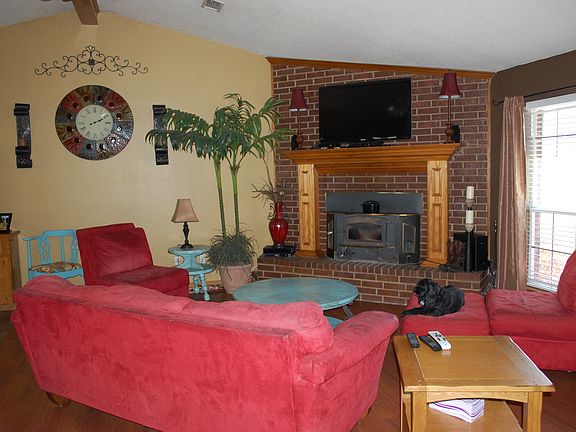 4th image of 9510 Sanderson Ln
