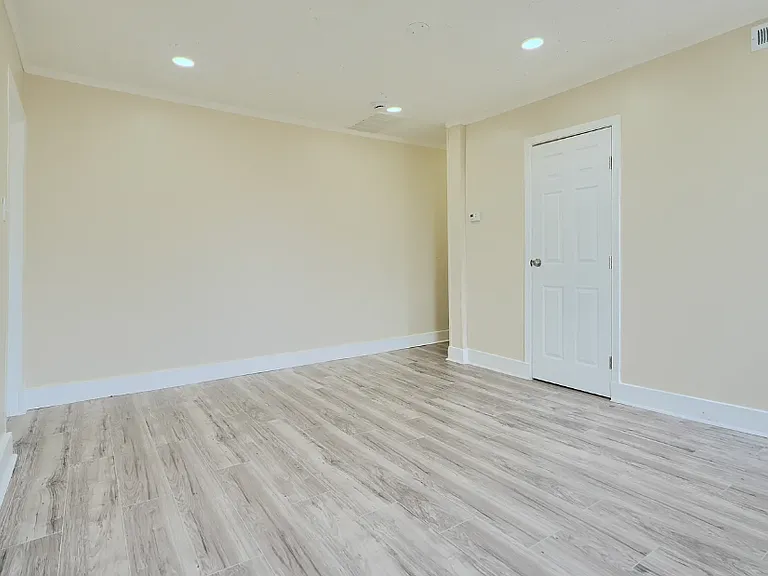 3016 Hamilton Ave #2 — Photo 7