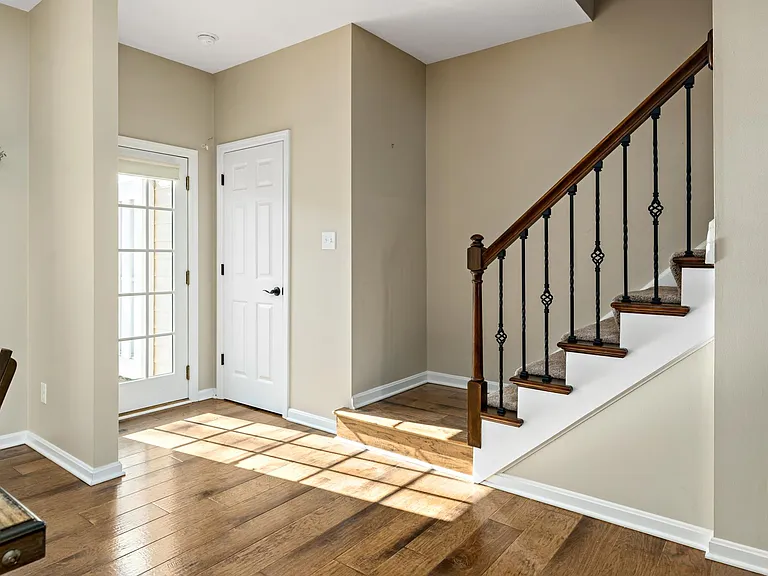 203 Boxwood Ct — Photo 10