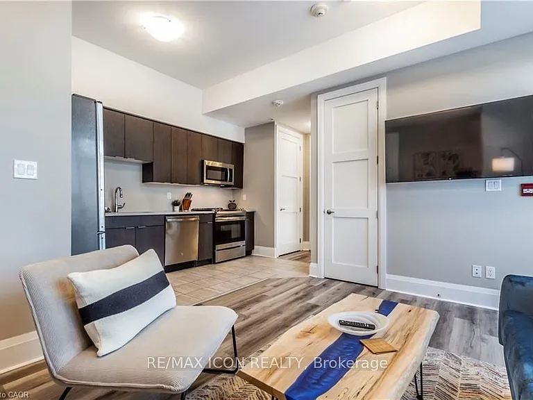 63 Arthur St S #102 — Photo 8