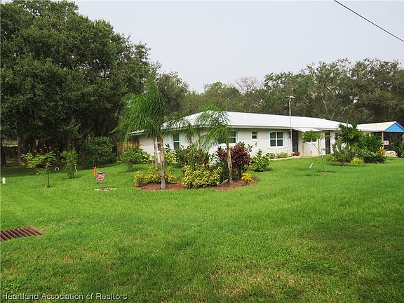 5th image of 334 Highlands Lake Dr