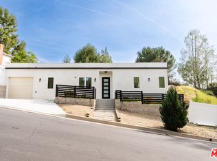 4724 N El Caballero Dr, Tarzana, CA 91356