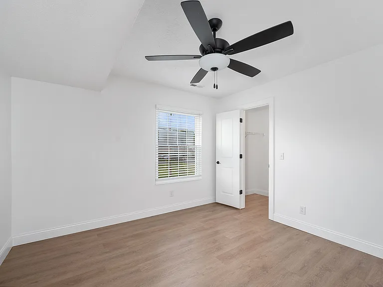 Embrace serenity in this spacious, light-filled bedroom with sleek finishes. Embrace serenity in this spacious, light-filled bedroom with sleek finishes.