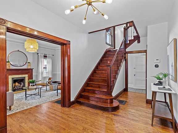 4th image of 4218 Castleman Ave