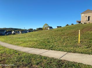 81 E Elderberry St, Oak Ridge, TN 37830