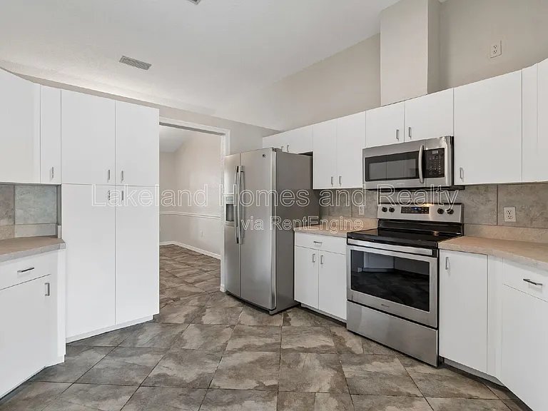 95 Woodside Dr — Photo 21