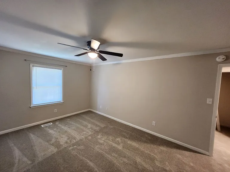 624 Crown Pointe Dr — Photo 20