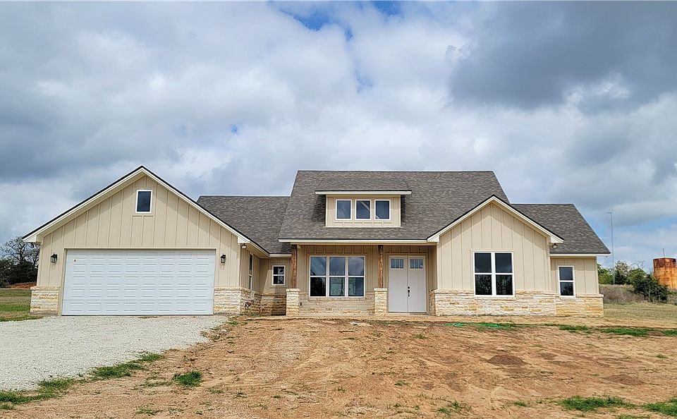 1st image of 1439 Lone Star Ln